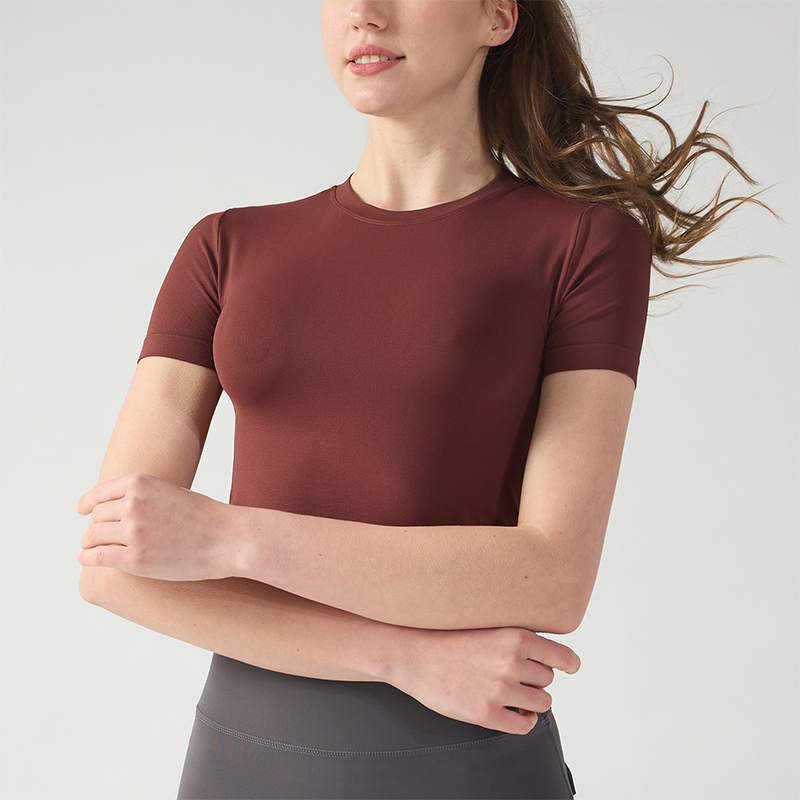 Спортивные короткие рукава Comfort Fit с круглым воротником
